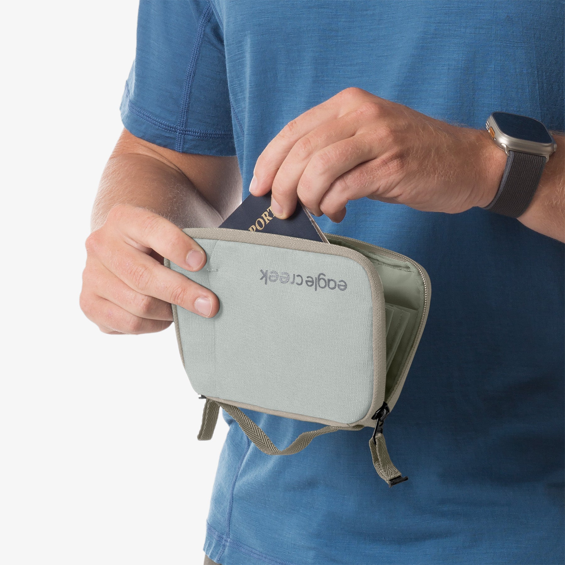 Stash RFID Passport Wallet - Image 8